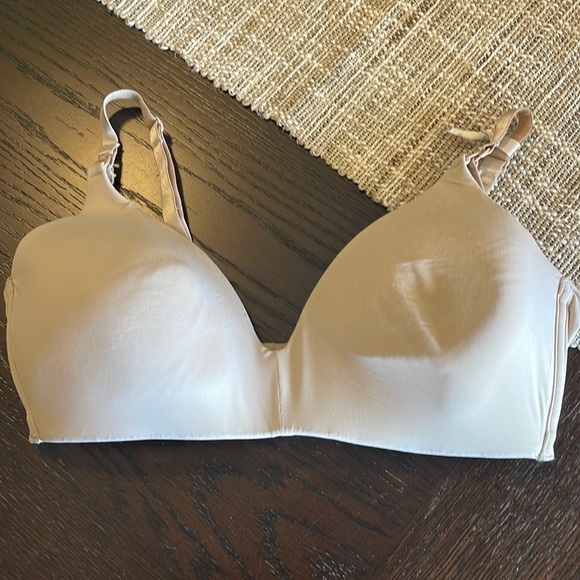 EUC Nursing Bra - Picture 1 of 6